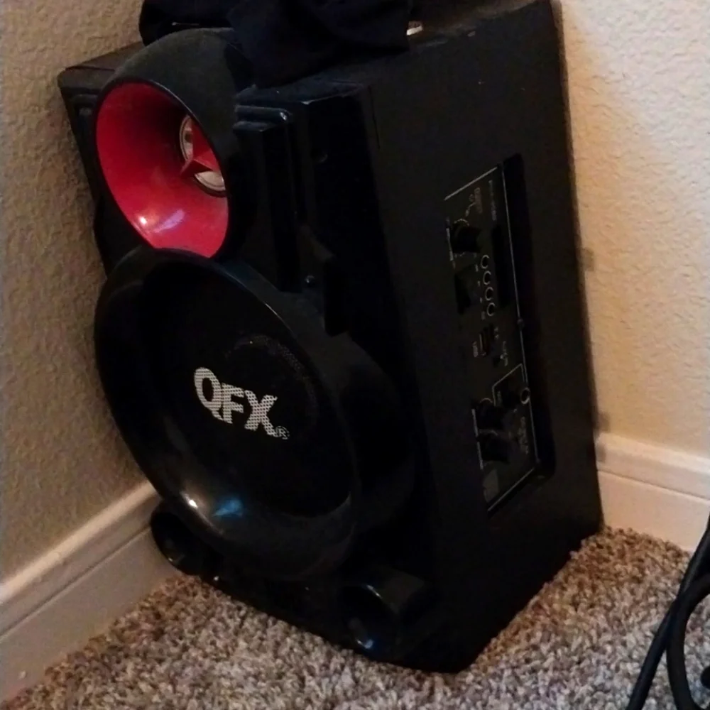 Speaker - Picture 1 of 1